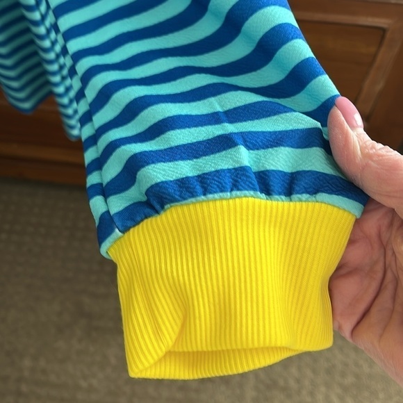 NWOT Women’s Bright Blue Striped Top With Yellow Trim Size XL - Picture 2 of 7